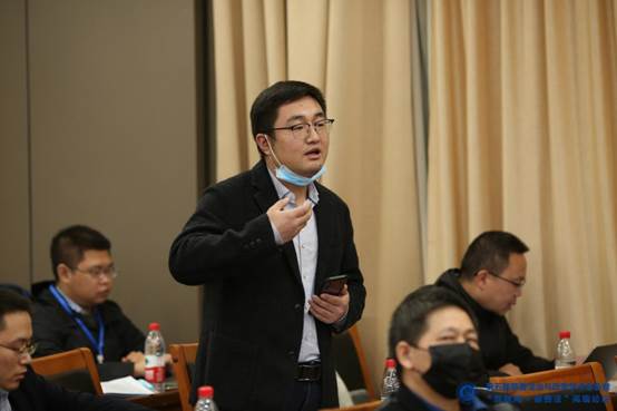 16.ag九游会法社会学院公杰博士与李喜燕教授讨论